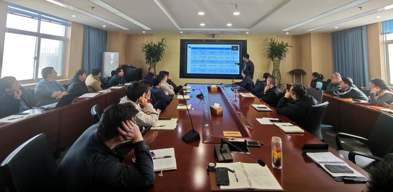 擁抱AI智慧賦能 | 環(huán)球軟件開展“DeepSeek大模型技術(shù)創(chuàng)新應(yīng)用”專題培訓